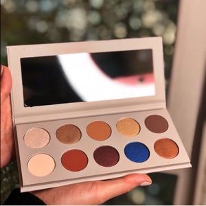 Kkw x Mario eyeshadow palette